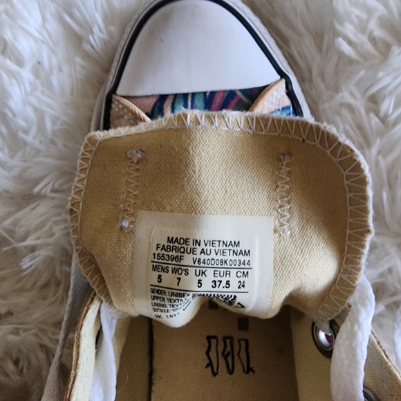 💥Converse Sneakers - Picture 4 of 5